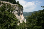 Der Wallfahrtsort Madonna della Corona in Spiazzi