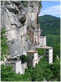 Le Sanctuaire de la Vierge de la Couronne